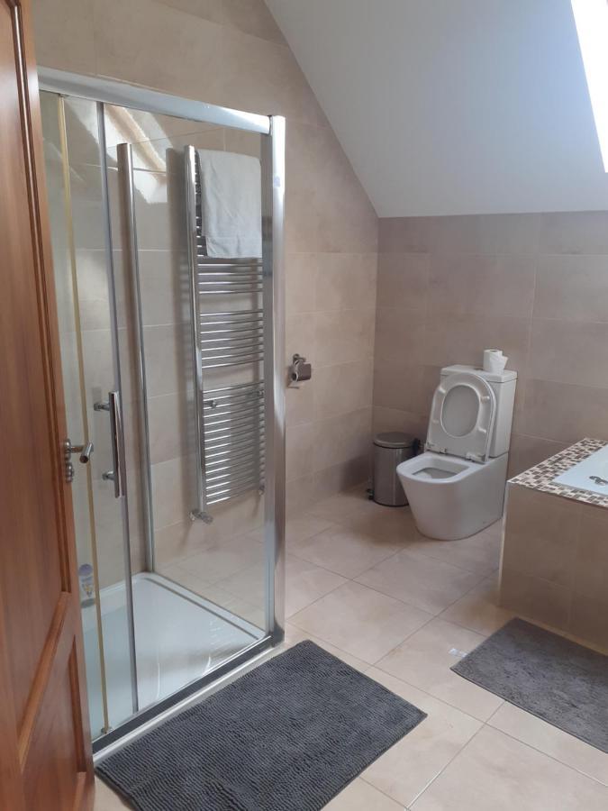Nobber Bedroom No 3 Garden View מראה חיצוני תמונה